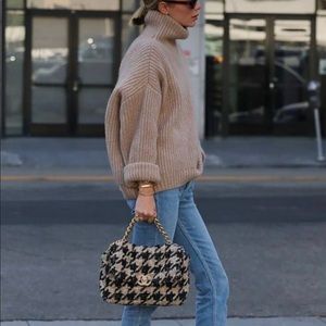 Purse and brooch for @jennylola